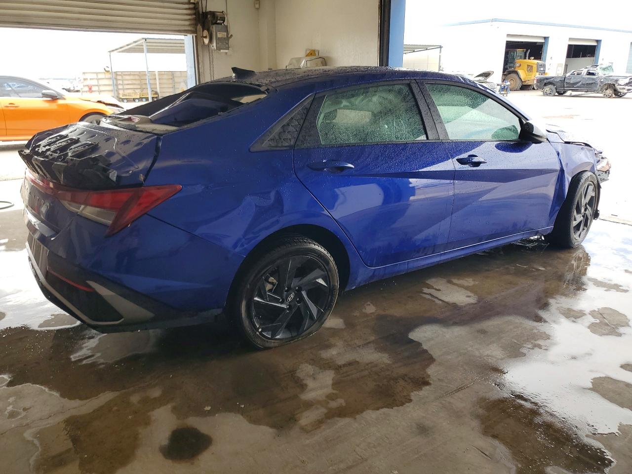 2026 HYUNDAI ELANTRA SEL SPORT — снимка 3