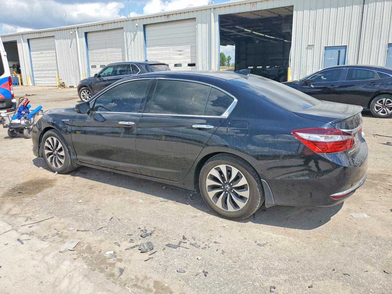 2017 HONDA ACCORD HYBRID — снимка 2