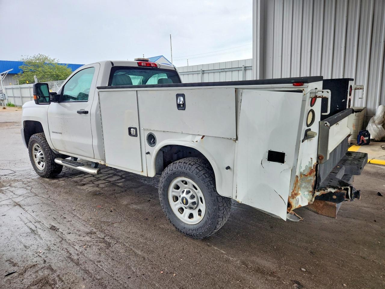 2015 CHEVROLET SILVERADO K3500 — снимка 2