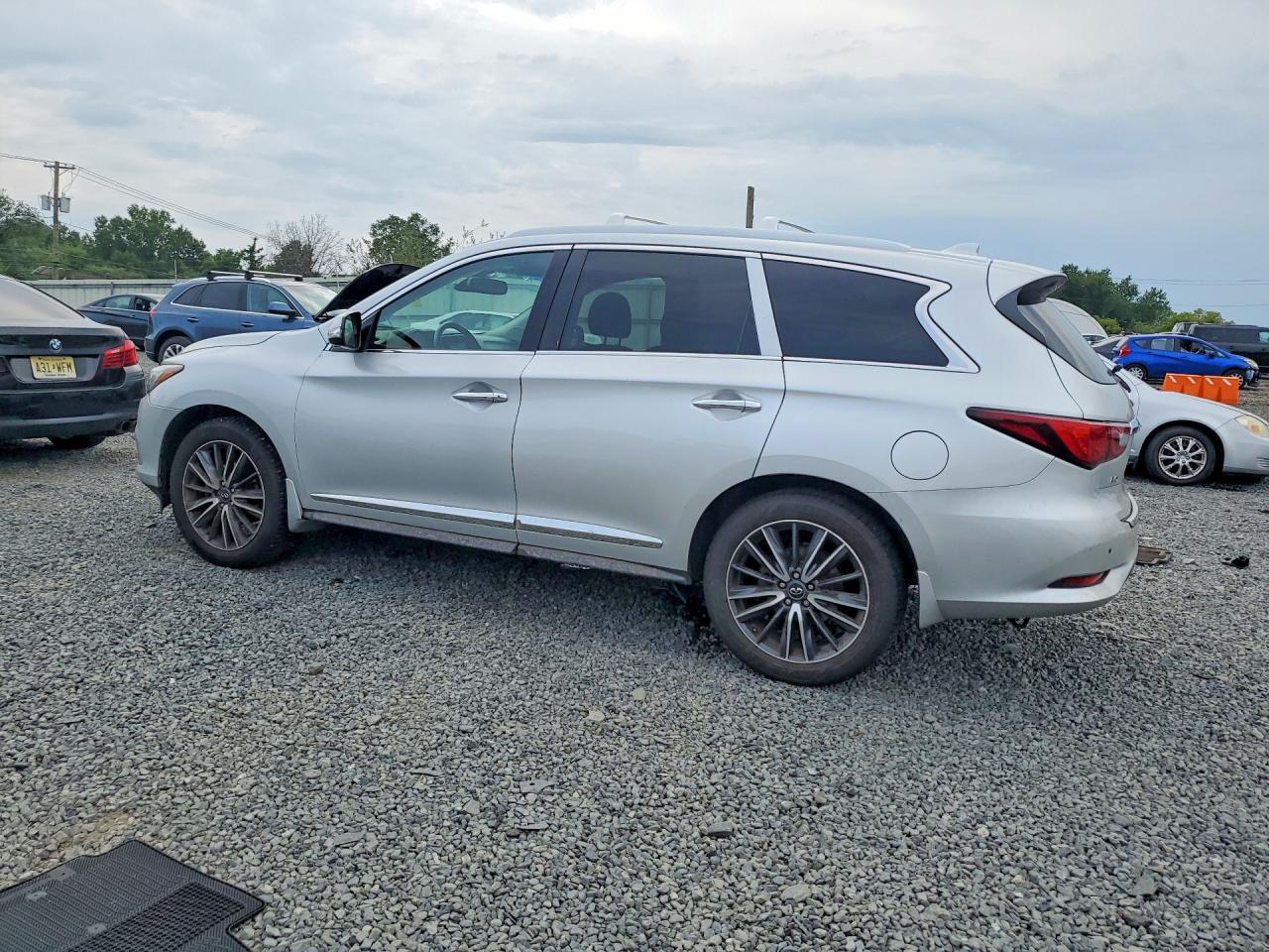 2019 INFINITI QX60 LUXE — снимка 2