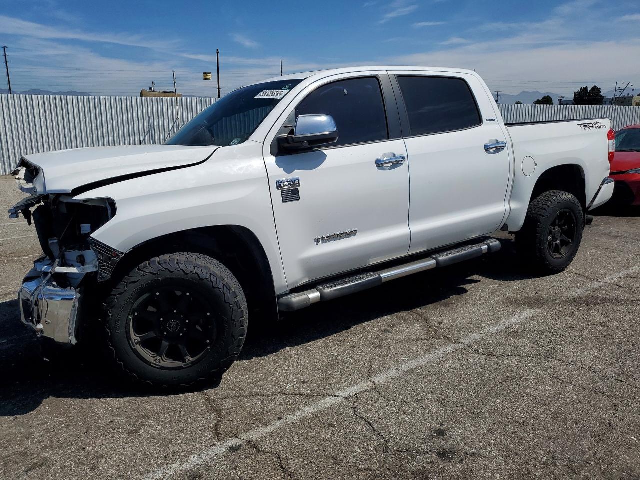 2015 TOYOTA TUNDRA CREWMAX LIMITED