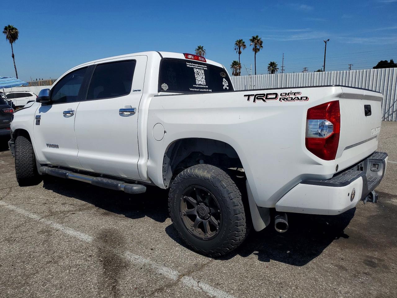 2015 TOYOTA TUNDRA CREWMAX LIMITED — снимка 2