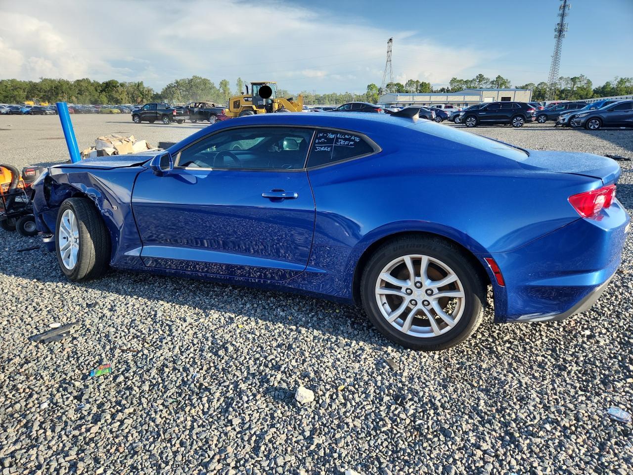 2019 CHEVROLET CAMARO LS — снимка 2