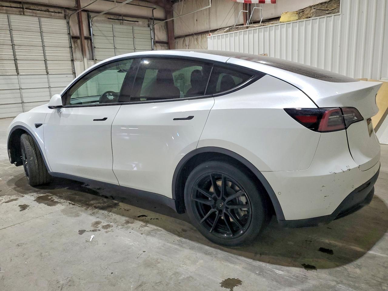 2022 TESLA MODEL Y — снимка 2