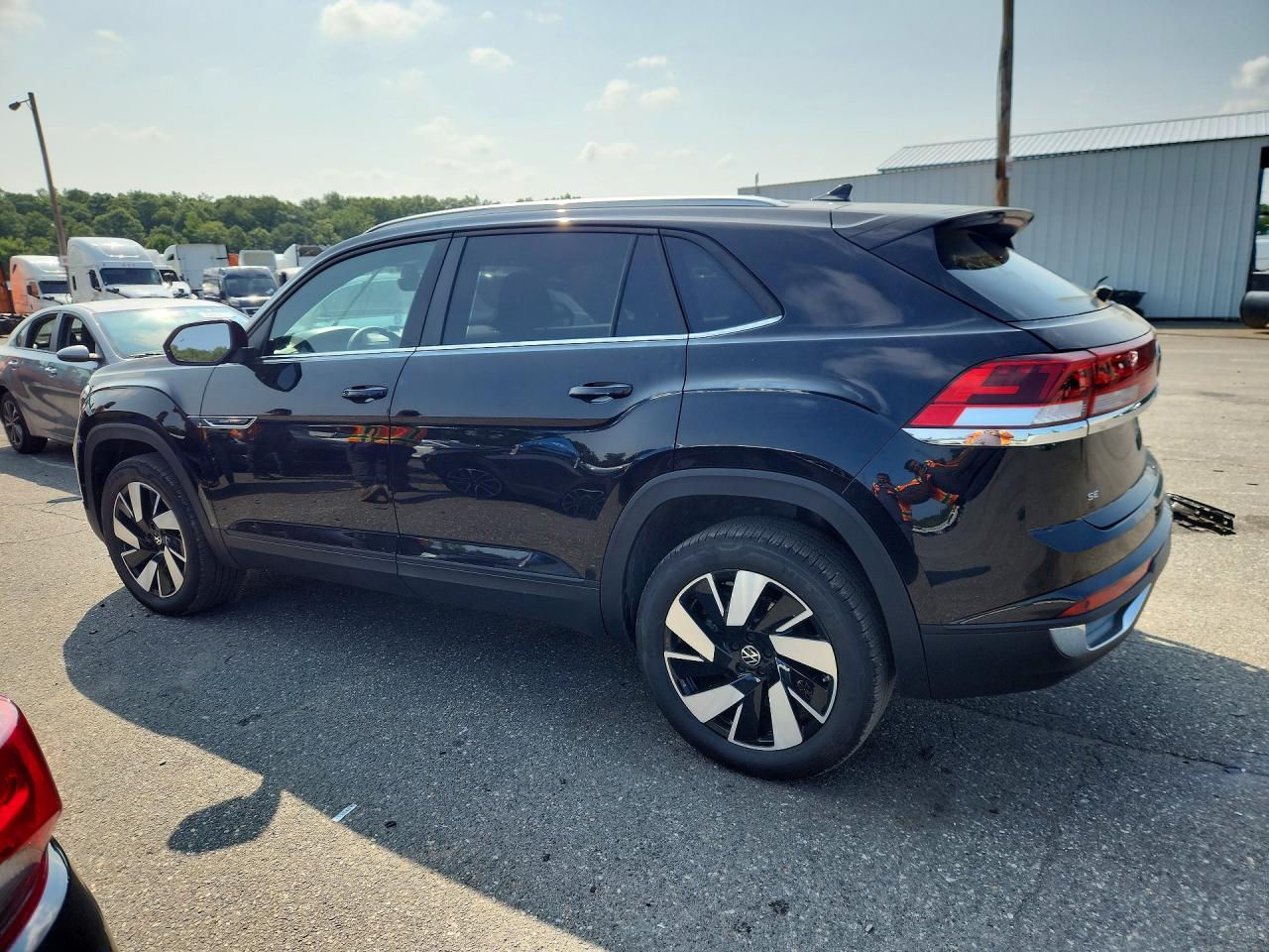 2026 VOLKSWAGEN ATLAS CROSS SPORT SE — снимка 2
