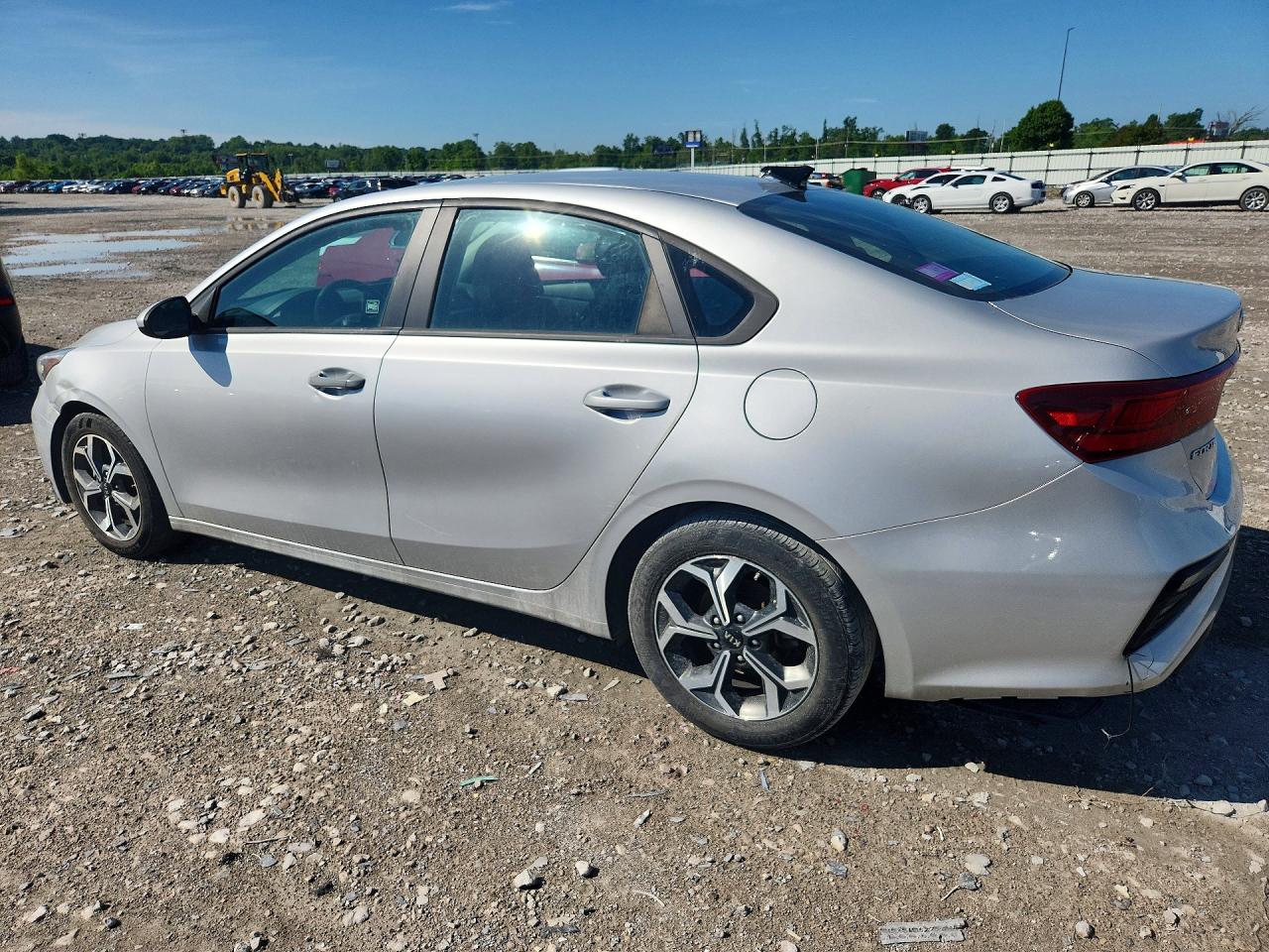 2021 KIA FORTE LXS — снимка 2