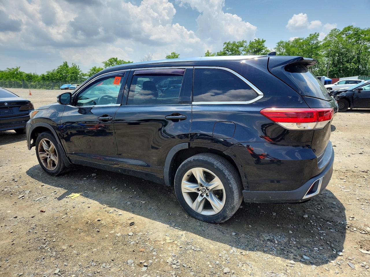 2017 TOYOTA HIGHLANDER LIMITED — снимка 2