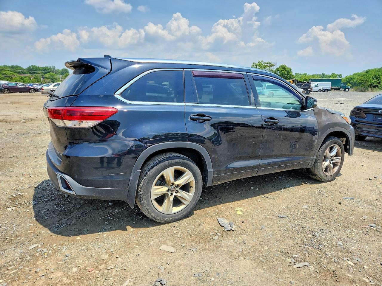 2017 TOYOTA HIGHLANDER LIMITED — снимка 3