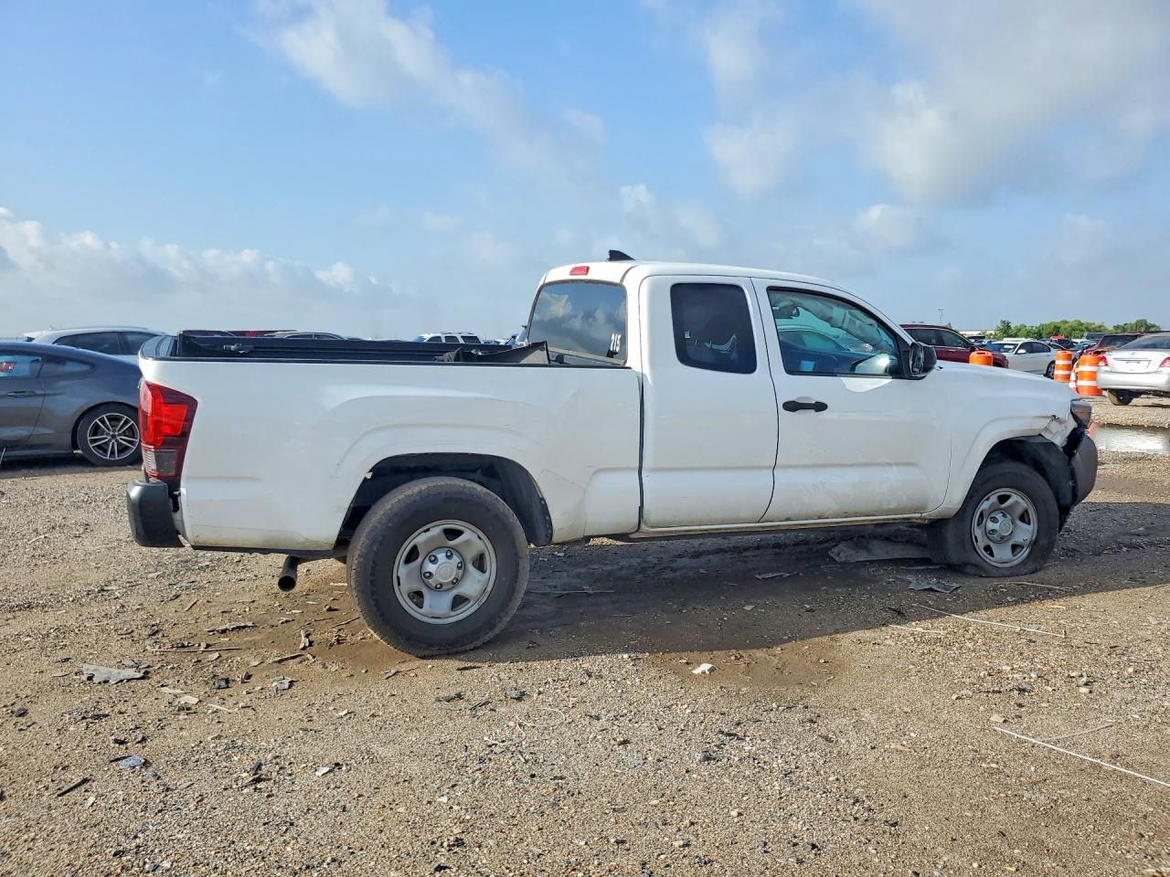 2019 TOYOTA TACOMA SR — снимка 3