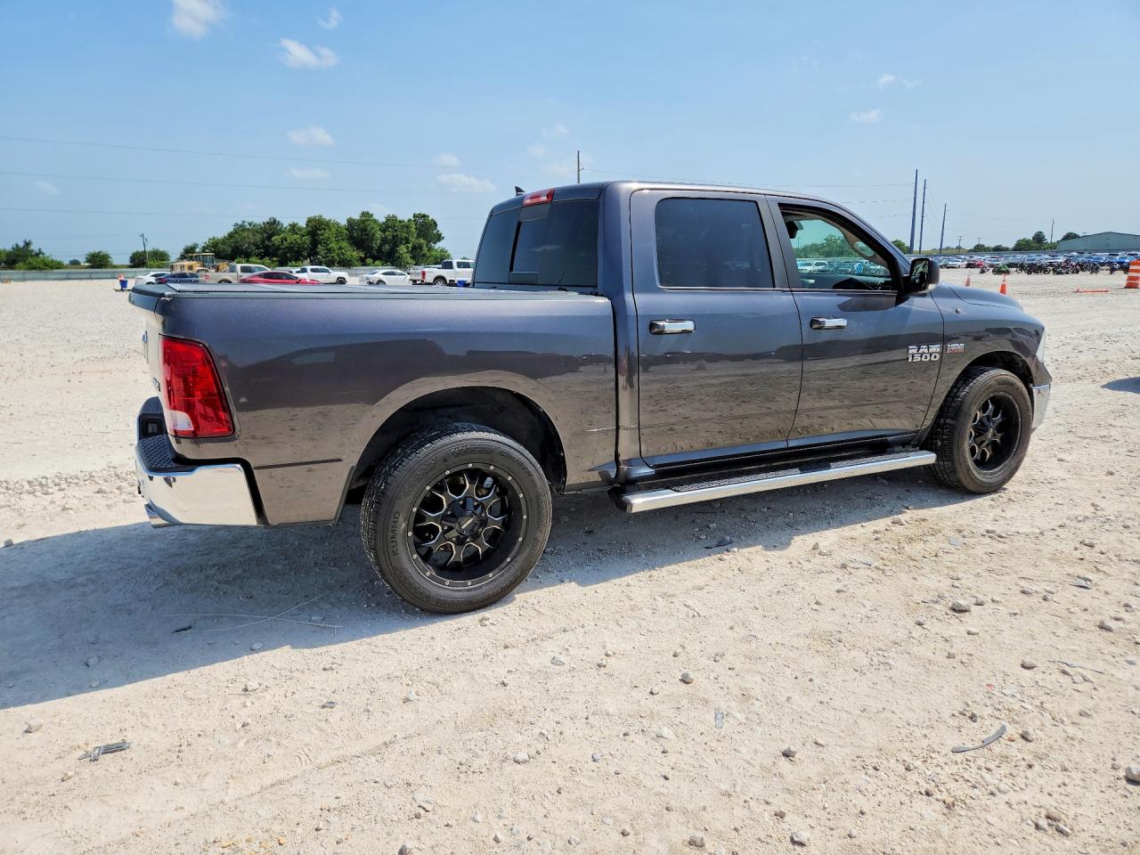 2016 RAM 1500 SLT — снимка 3