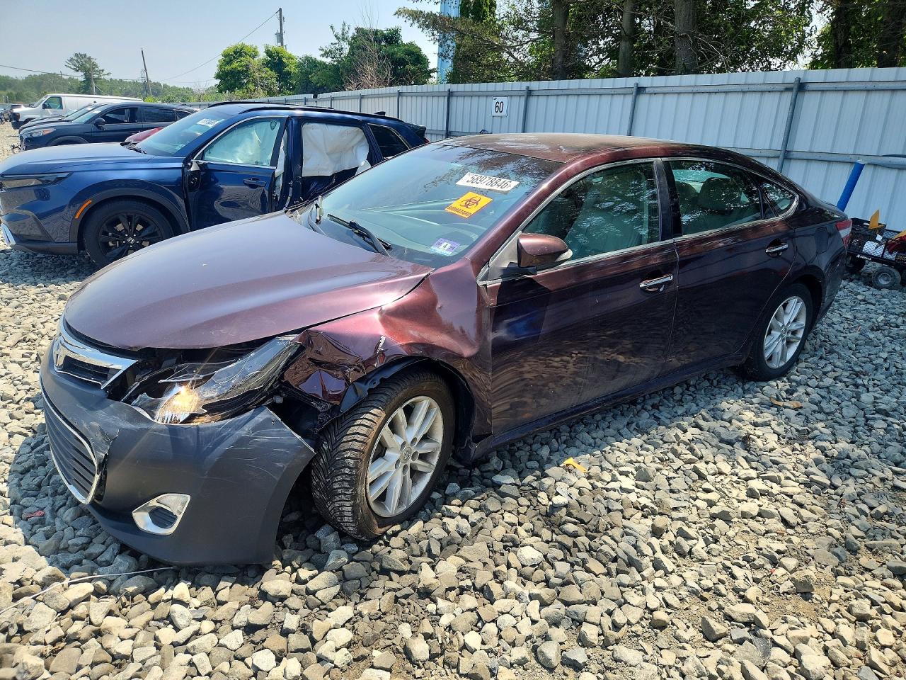 2015 TOYOTA AVALON XLE