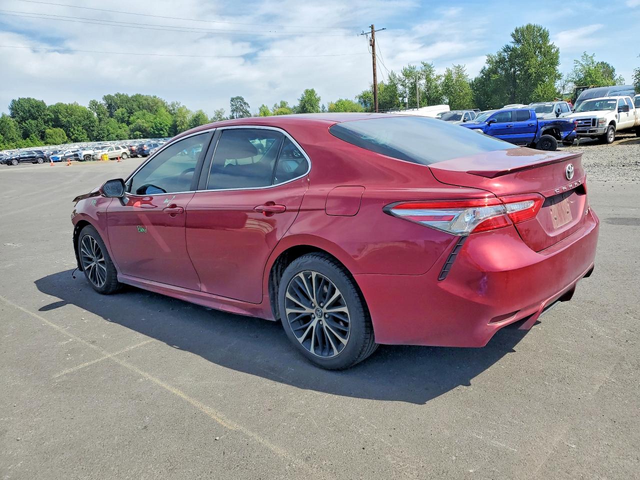 2018 TOYOTA CAMRY SE — снимка 2