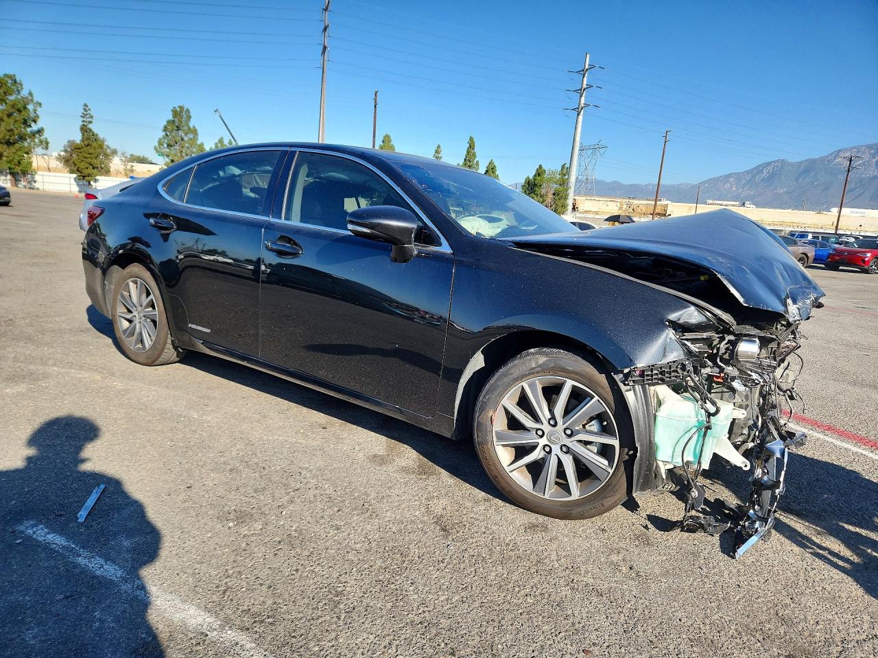 2017 LEXUS ES 300H — снимка 4