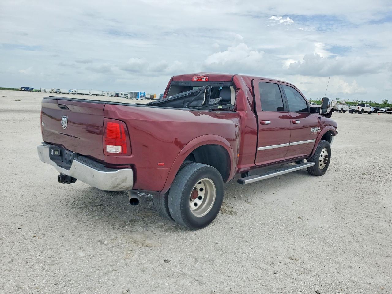 2016 RAM 3500 LARAMIE — снимка 3