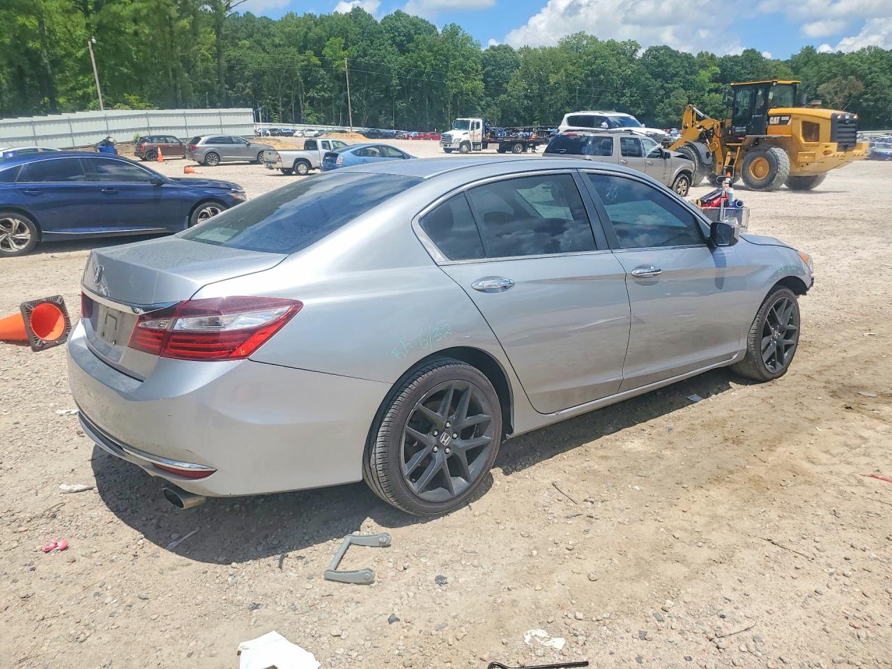 2017 HONDA ACCORD LX — снимка 3