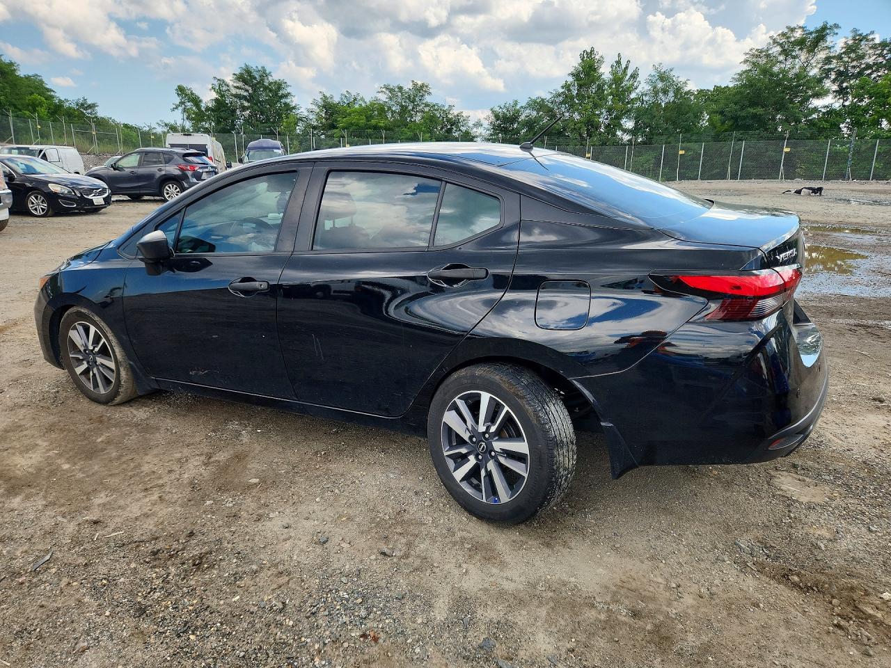 2023 NISSAN VERSA S — снимка 2