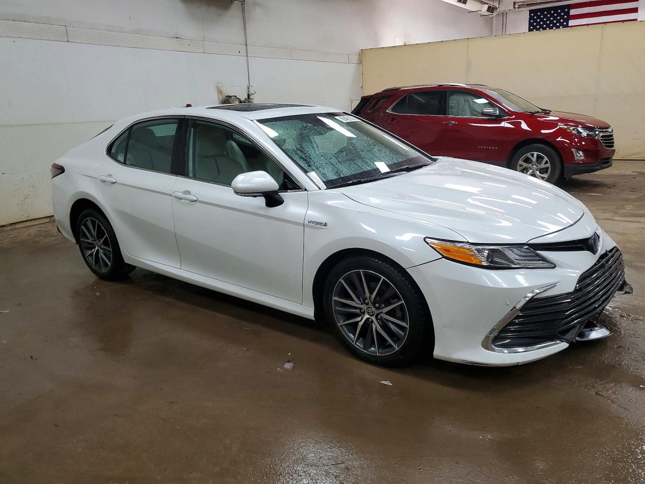 2021 TOYOTA CAMRY XLE — снимка 4