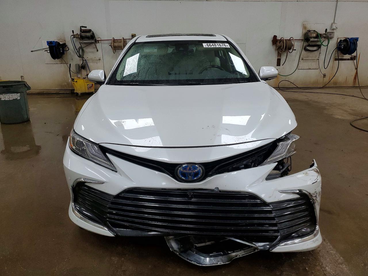 2021 TOYOTA CAMRY XLE — снимка 5