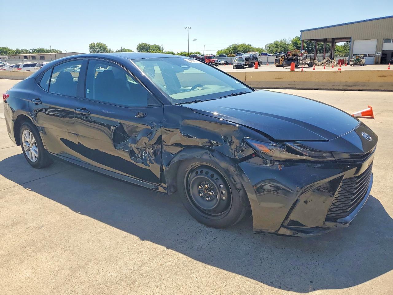 2026 TOYOTA CAMRY LE — снимка 4