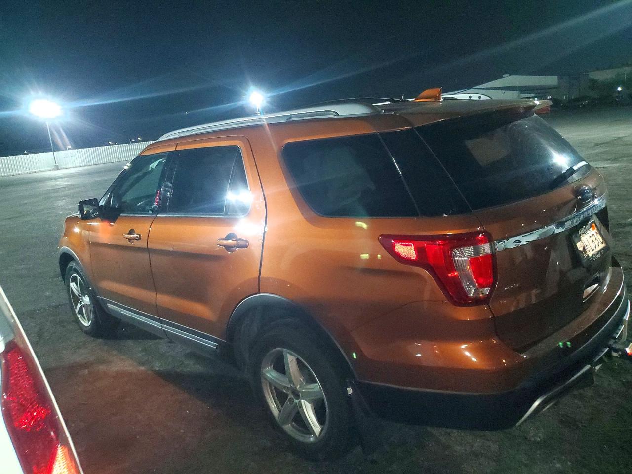 2017 FORD EXPLORER XLT — снимка 2