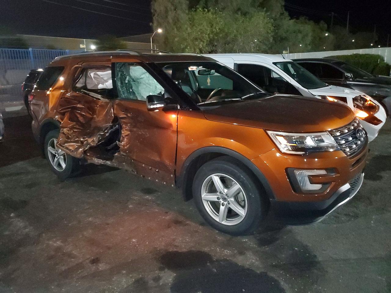 2017 FORD EXPLORER XLT — снимка 4