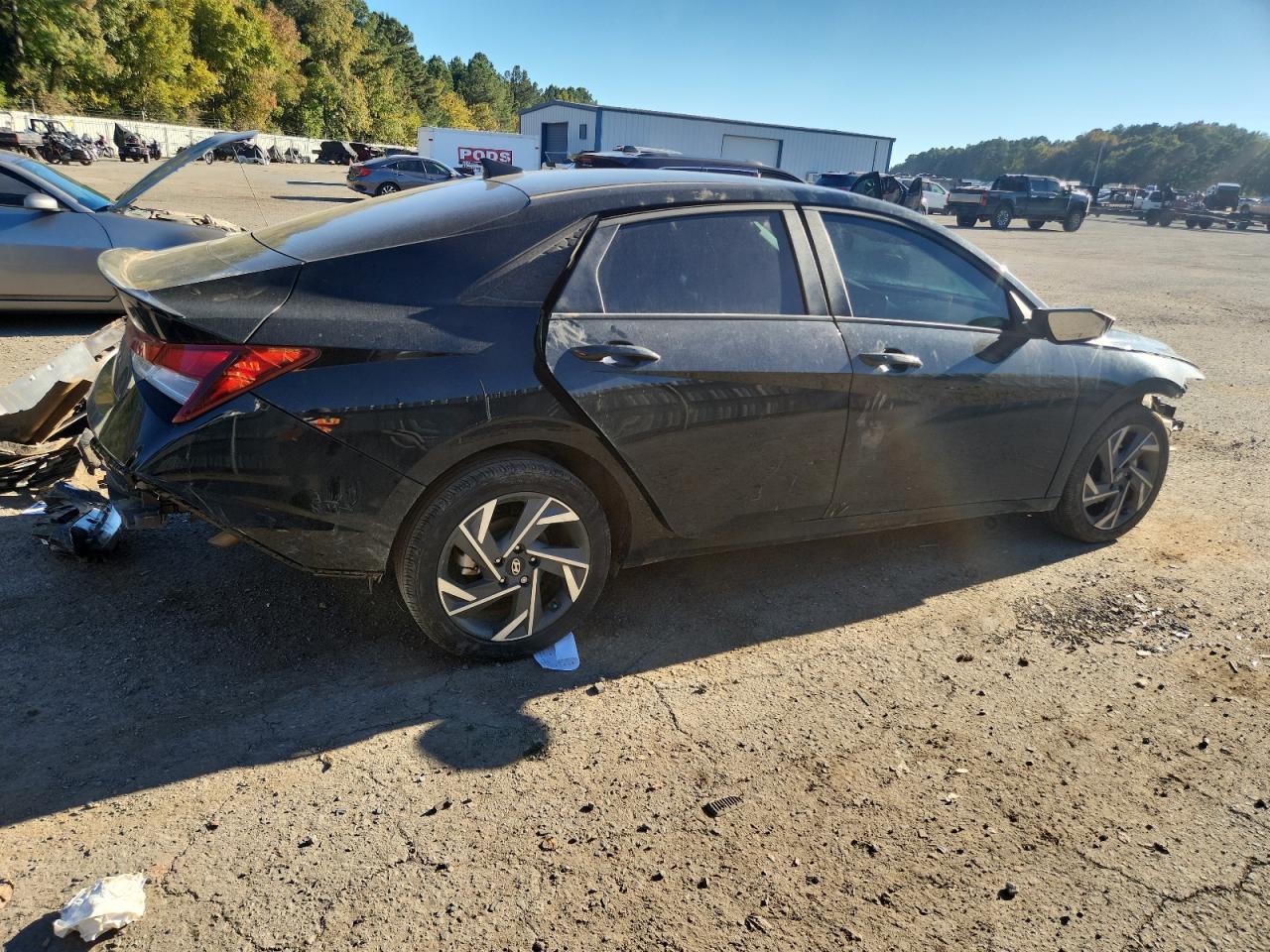 2025 HYUNDAI ELANTRA SEL SPORT — снимка 3