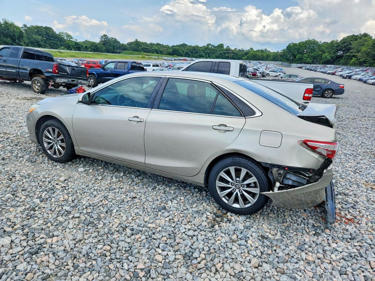 2017 TOYOTA CAMRY XLE — снимка 2