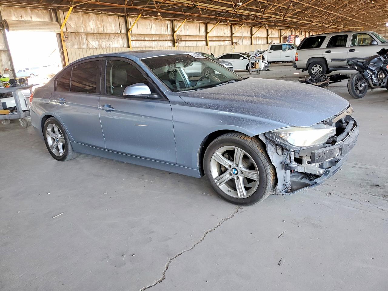 2014 BMW 320 I — снимка 4