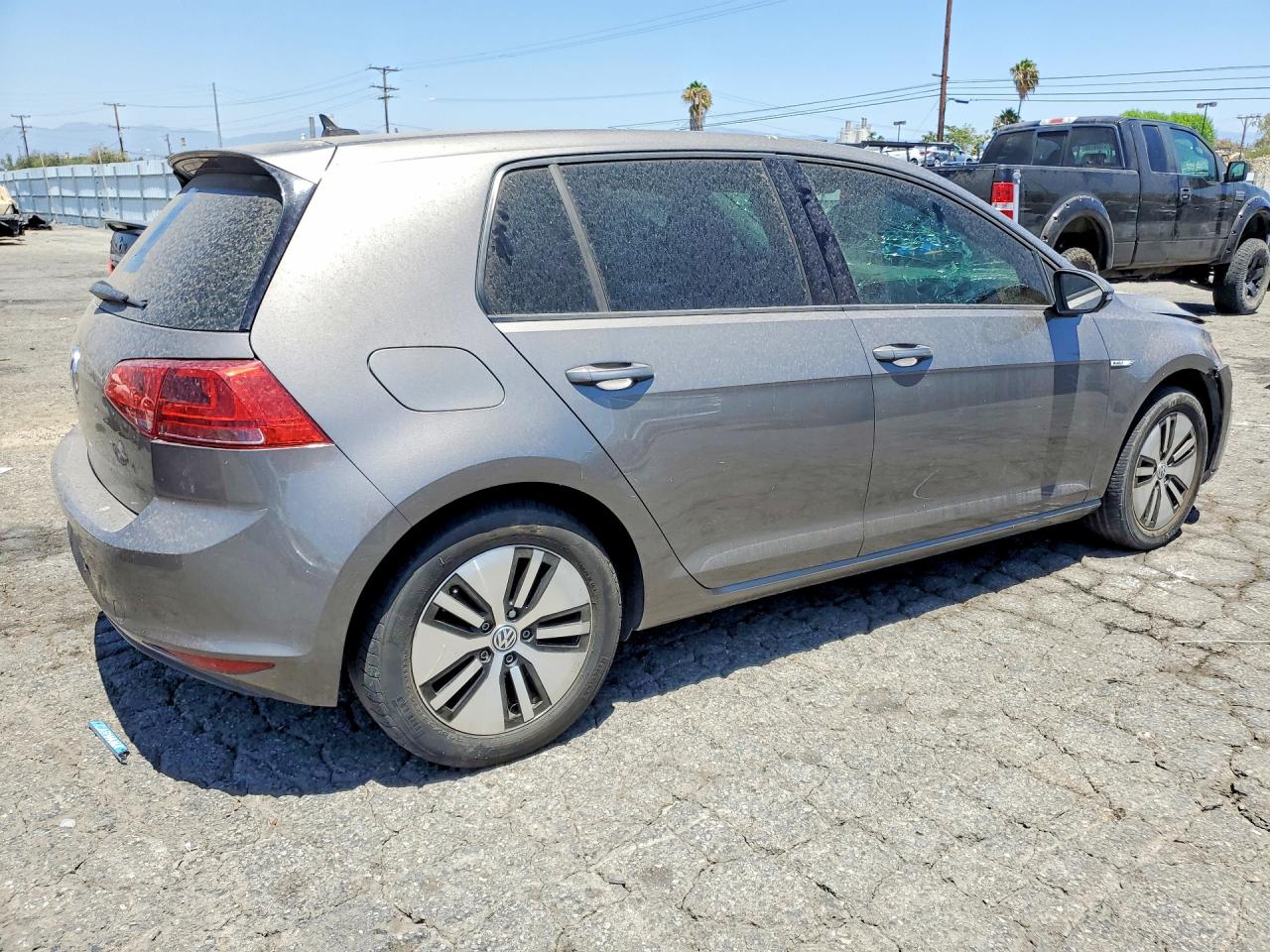 2016 VOLKSWAGEN E-GOLF SE — снимка 3