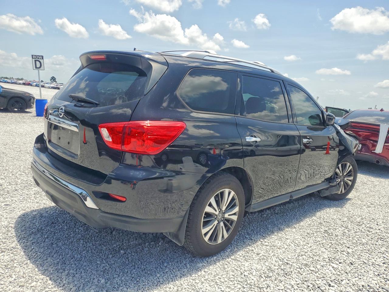 2017 NISSAN PATHFINDER S — снимка 3