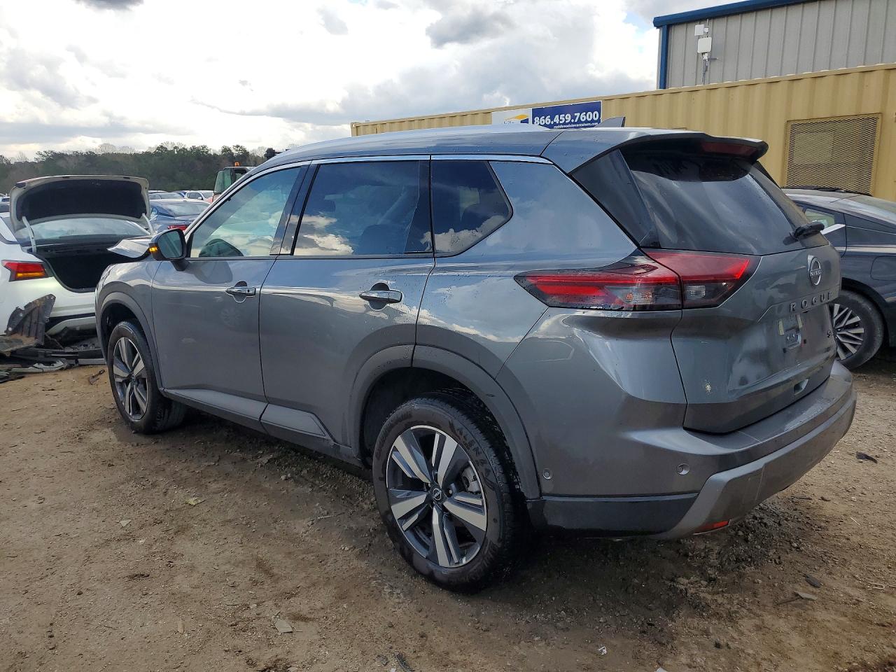 2026 NISSAN ROGUE SL — снимка 2