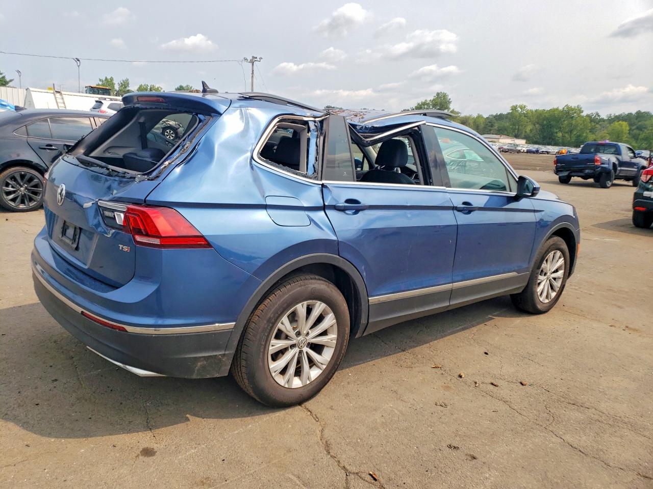 2018 VOLKSWAGEN TIGUAN SE — снимка 3