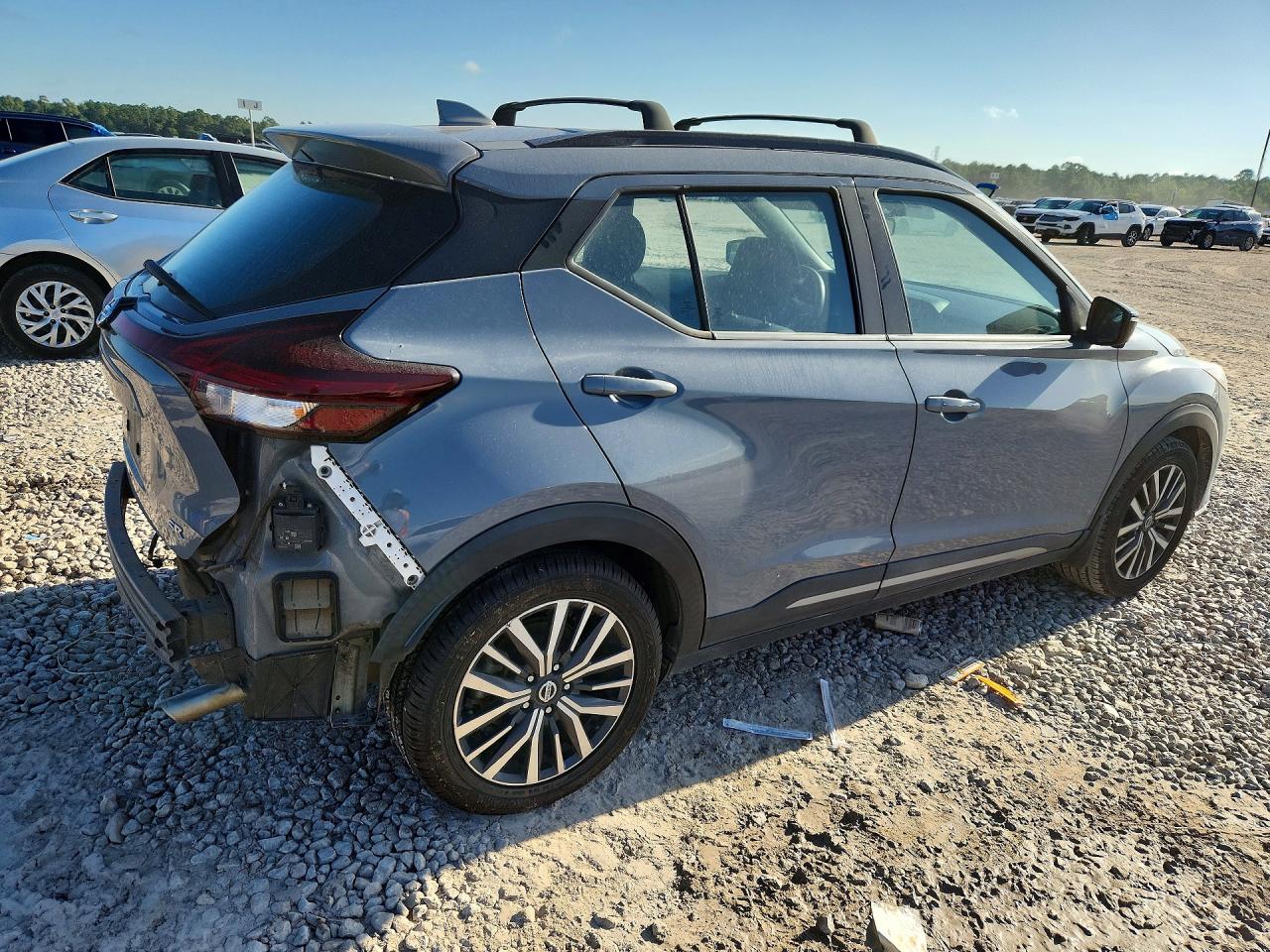 2021 NISSAN KICKS SR — снимка 3