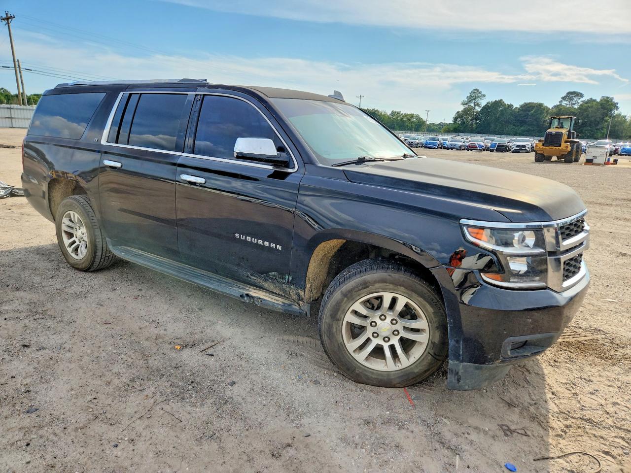 2015 CHEVROLET SUBURBAN C1500 LT — снимка 4