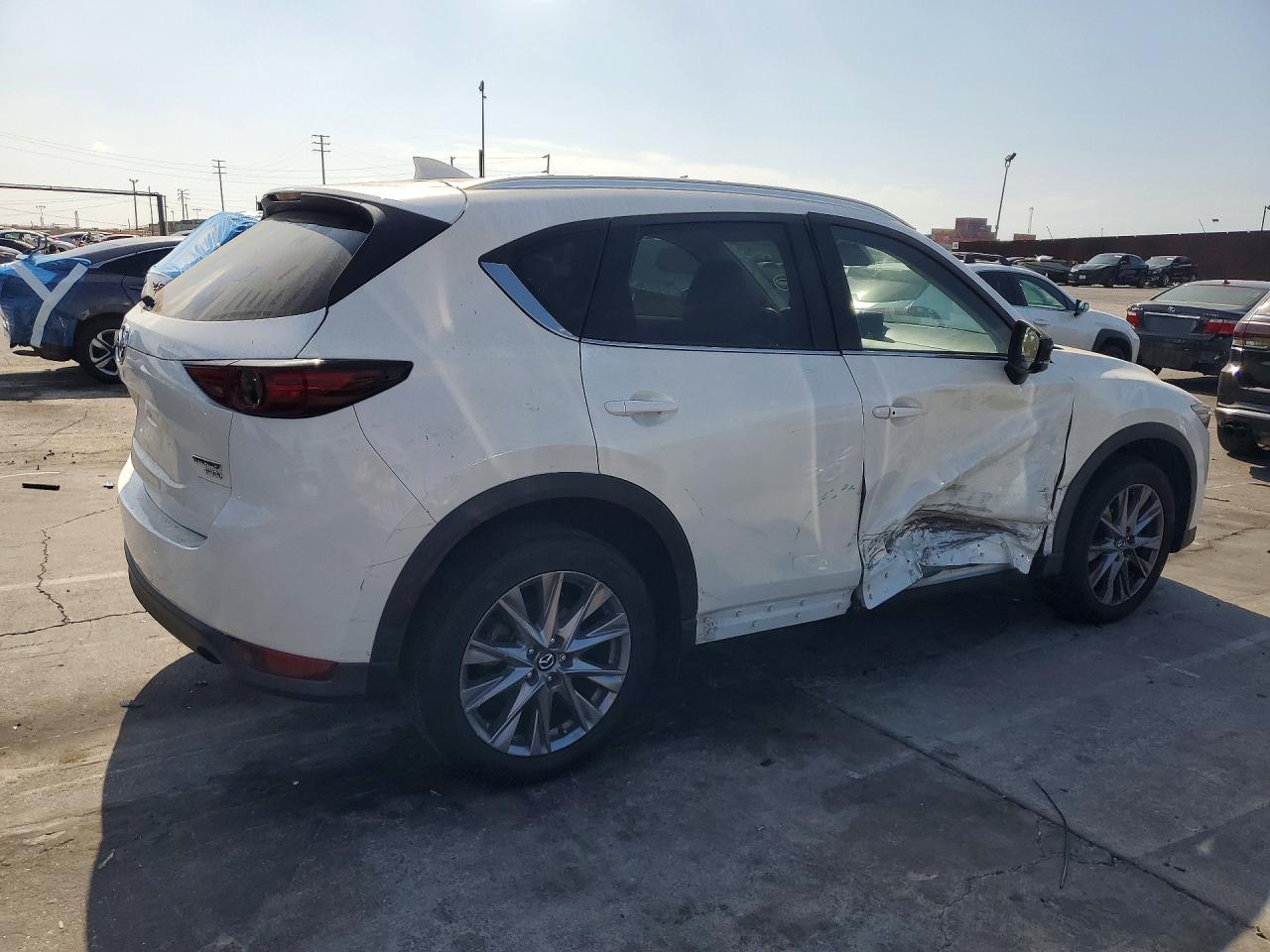 2021 MAZDA CX-5 GRAND TOURING RESERVE — снимка 3