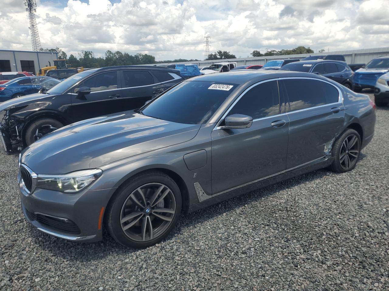2018 BMW 740 XE