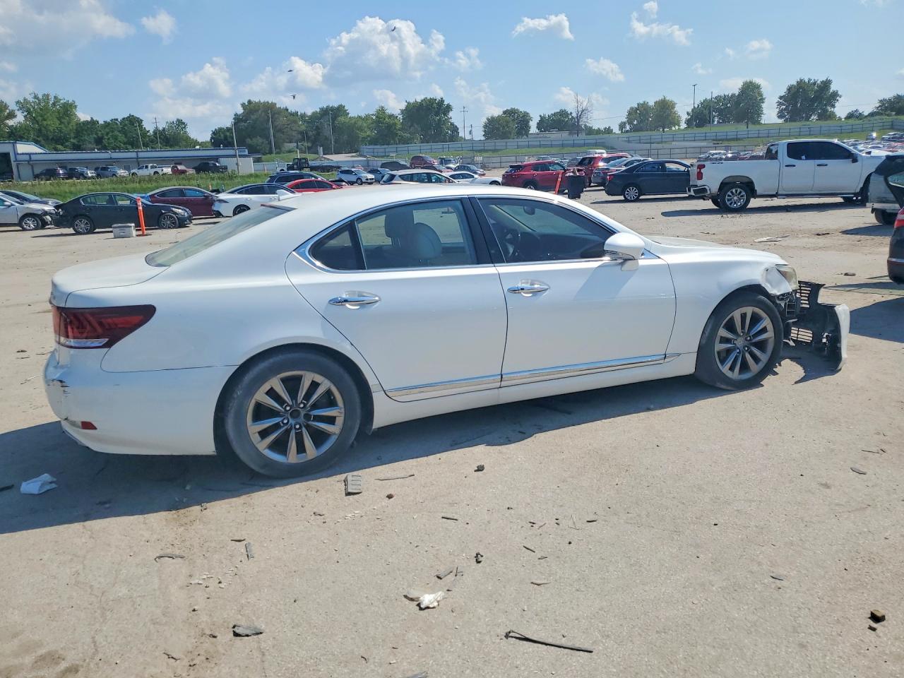 2013 LEXUS LS 460 — снимка 3