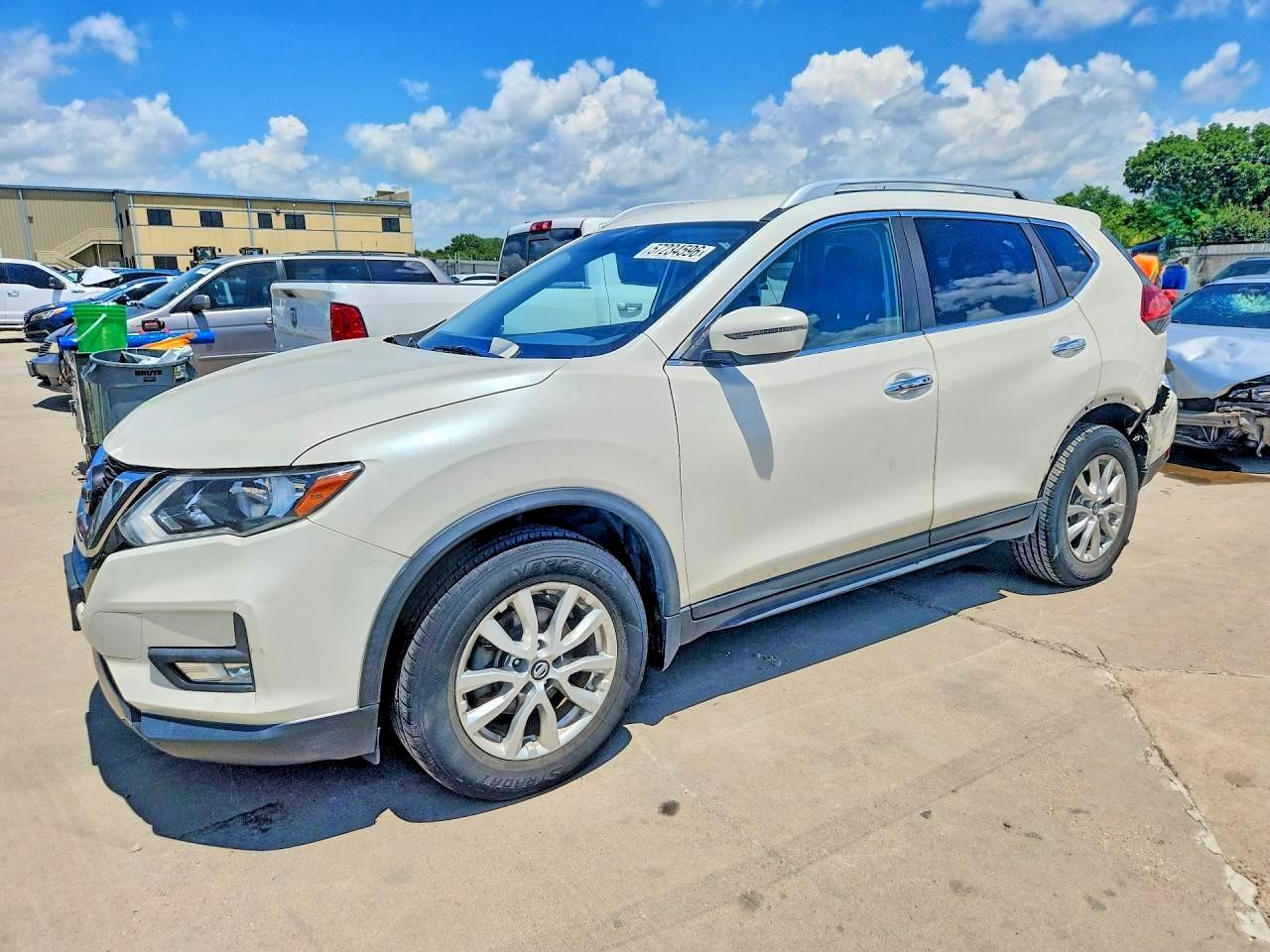 2017 NISSAN ROGUE SV