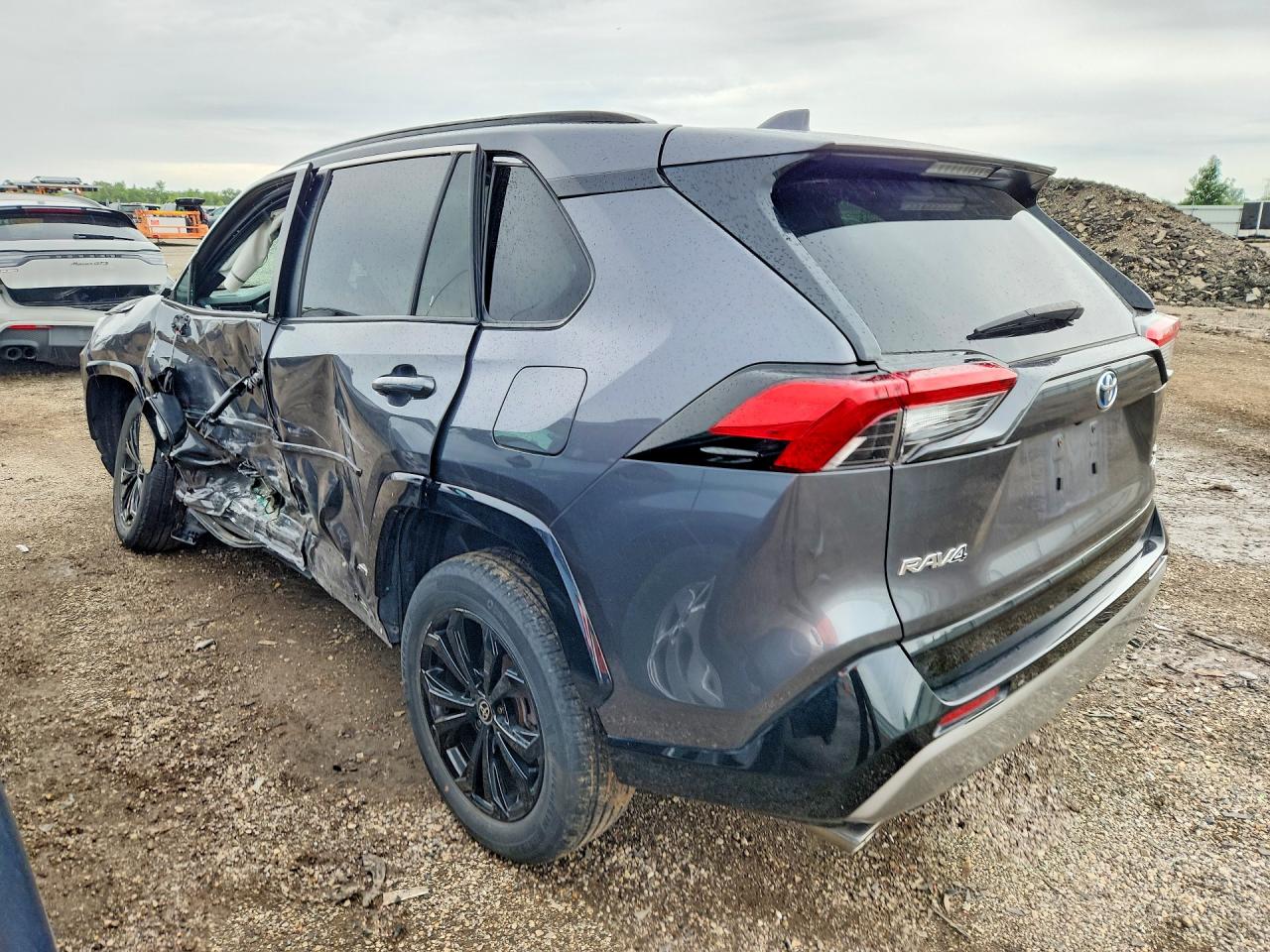 2022 TOYOTA RAV4 SE — снимка 2