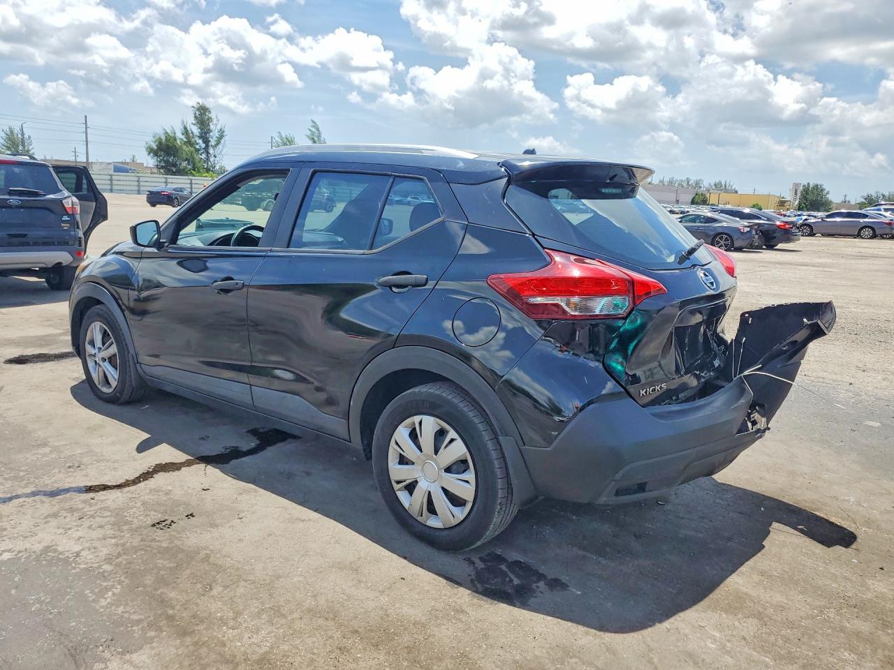 2019 NISSAN KICKS S — снимка 2