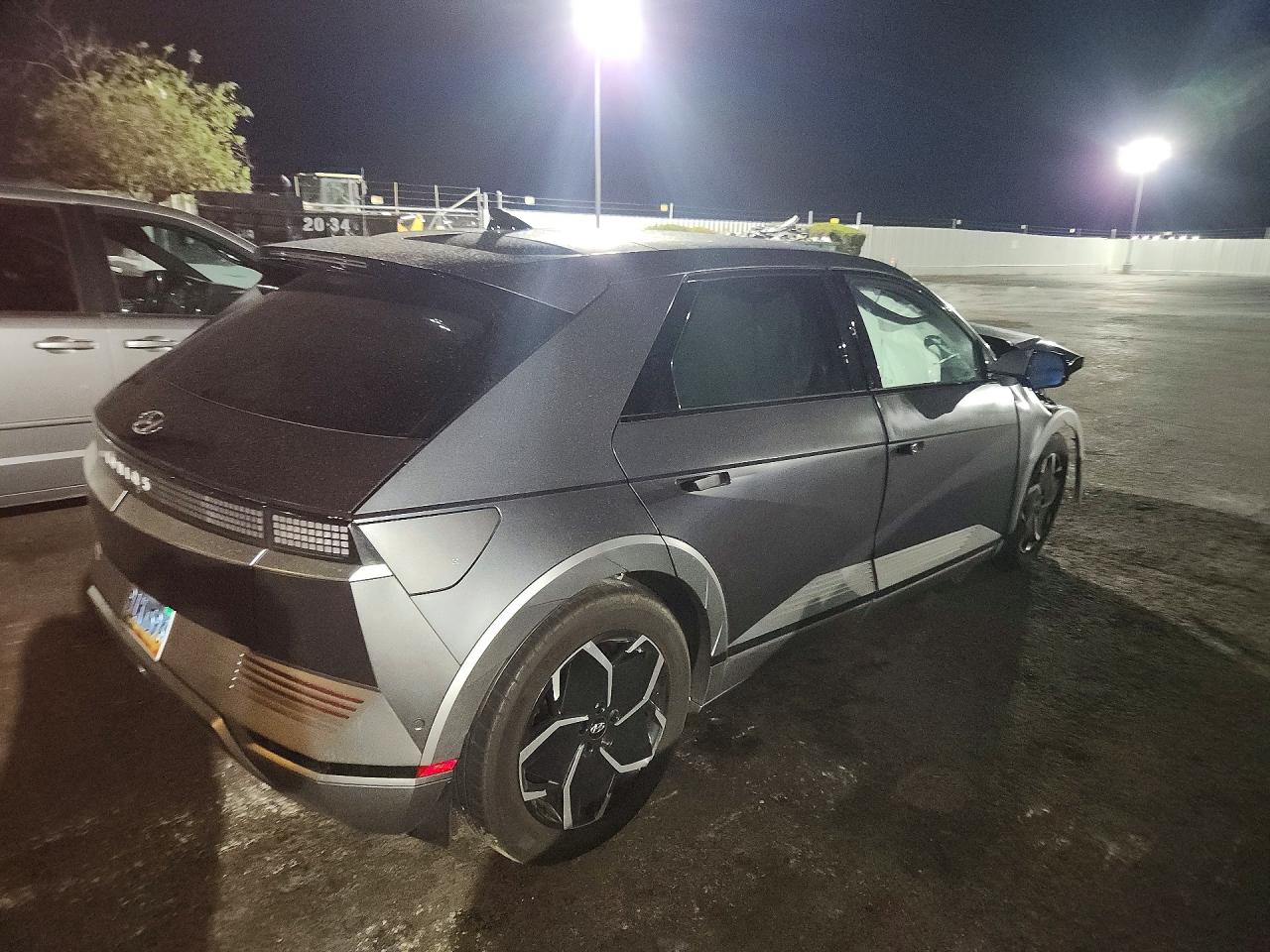 2023 HYUNDAI IONIQ 5 LIMITED — снимка 3