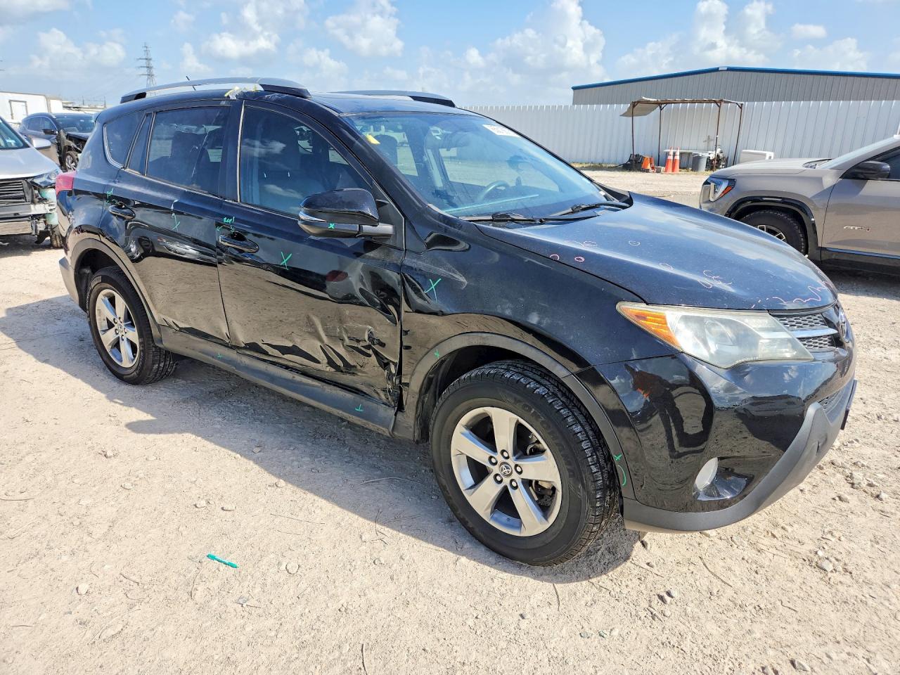 2015 TOYOTA RAV4 XLE — снимка 4