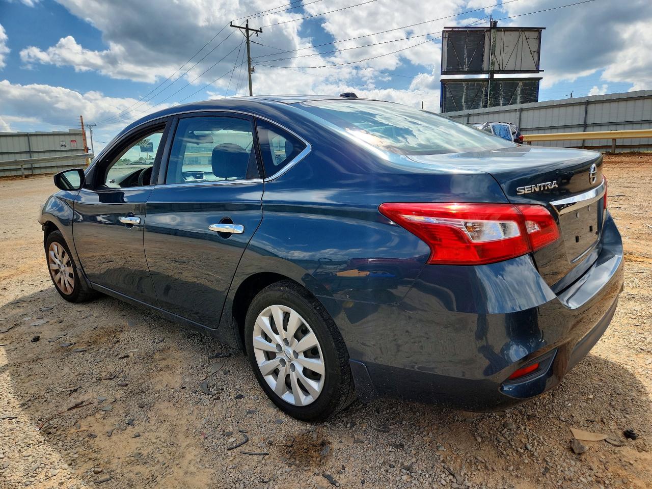 2017 NISSAN SENTRA SV — снимка 2