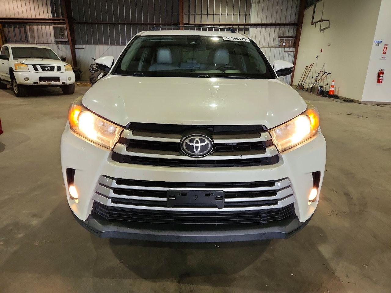 2017 TOYOTA HIGHLANDER LE PLUS — снимка 5