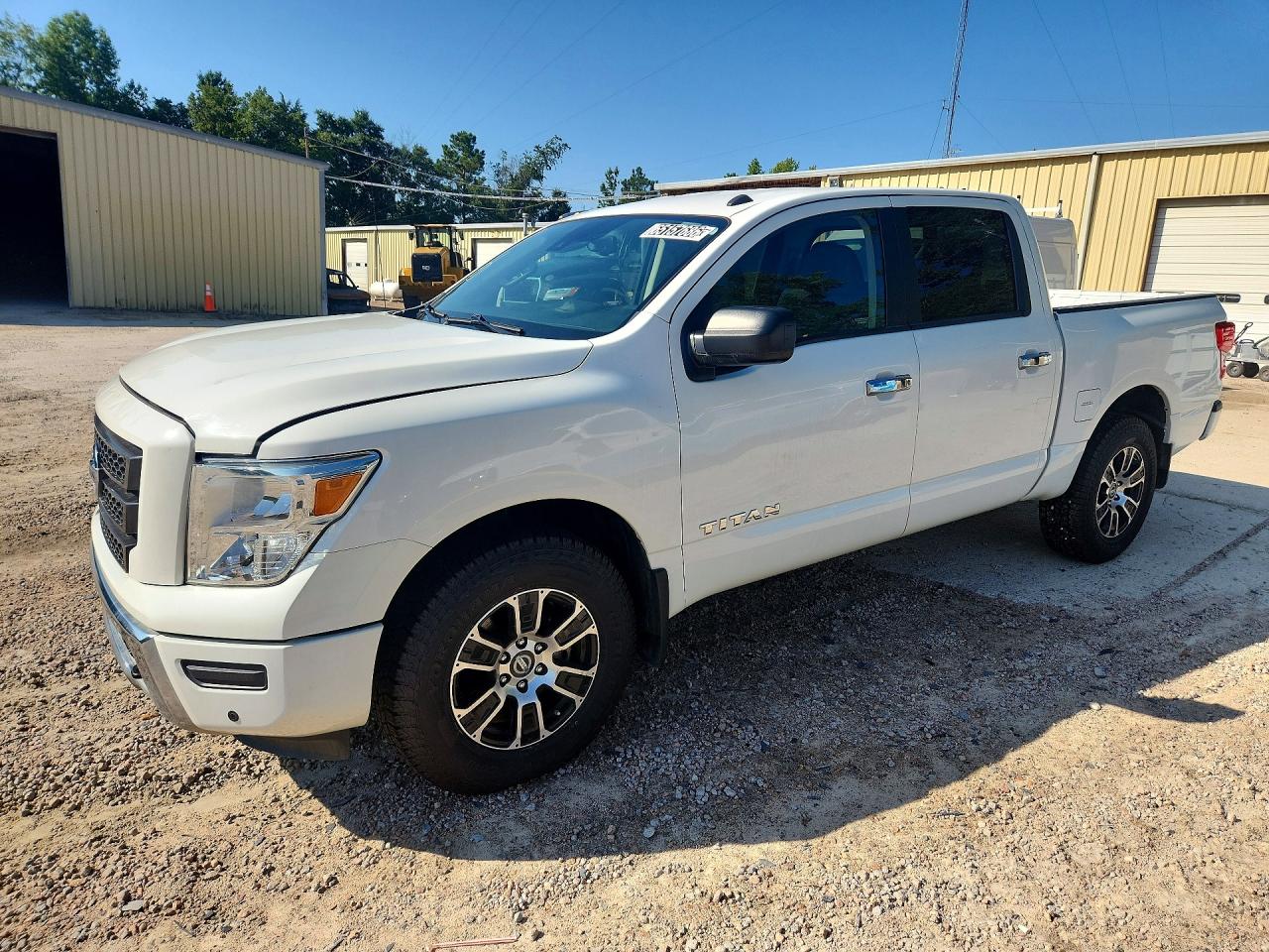 2021 NISSAN TITAN SV