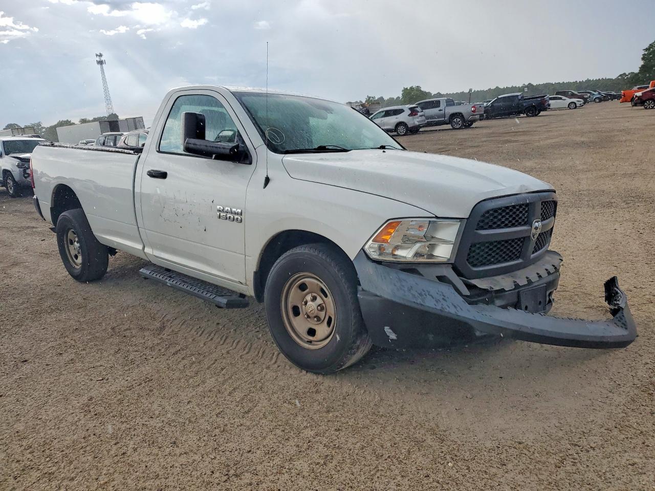 2017 RAM 1500 ST — снимка 4