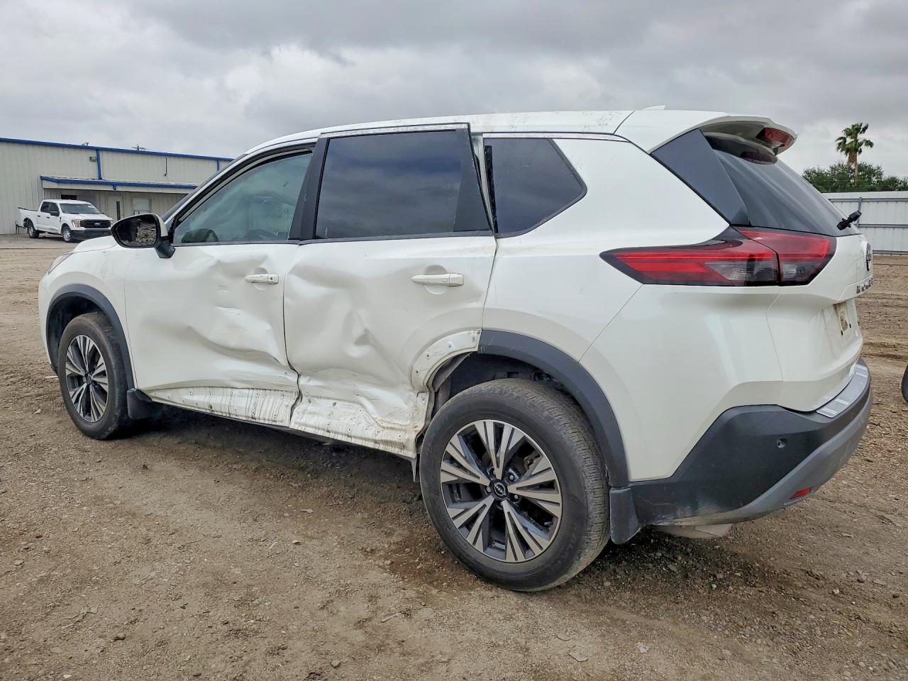 2023 NISSAN ROGUE SV — снимка 2