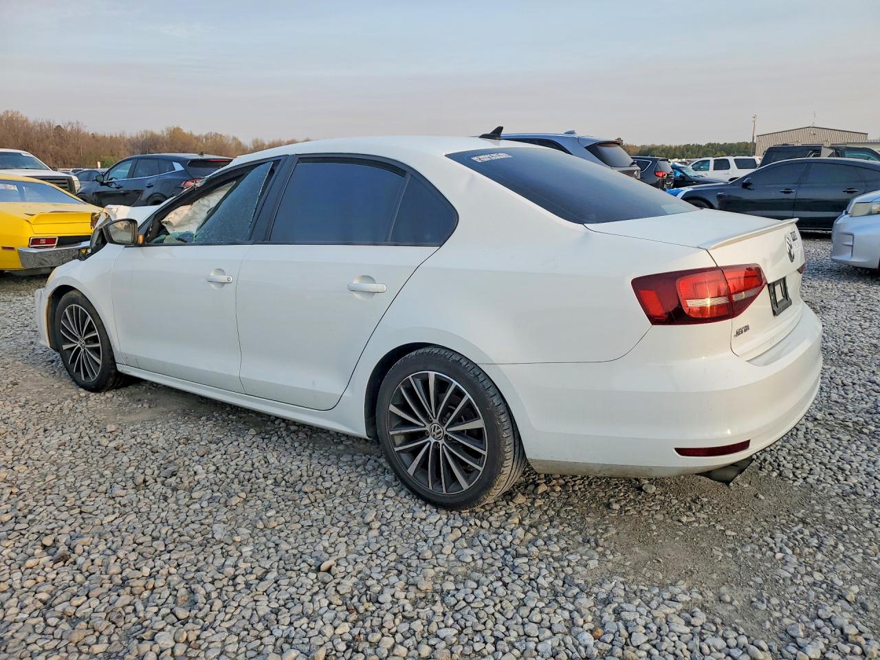 2017 VOLKSWAGEN JETTA SPORT — снимка 2