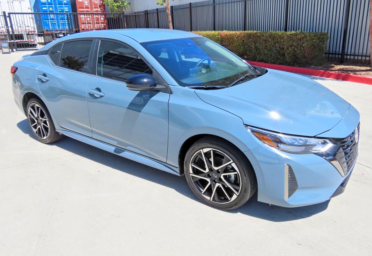 2025 NISSAN SENTRA SR