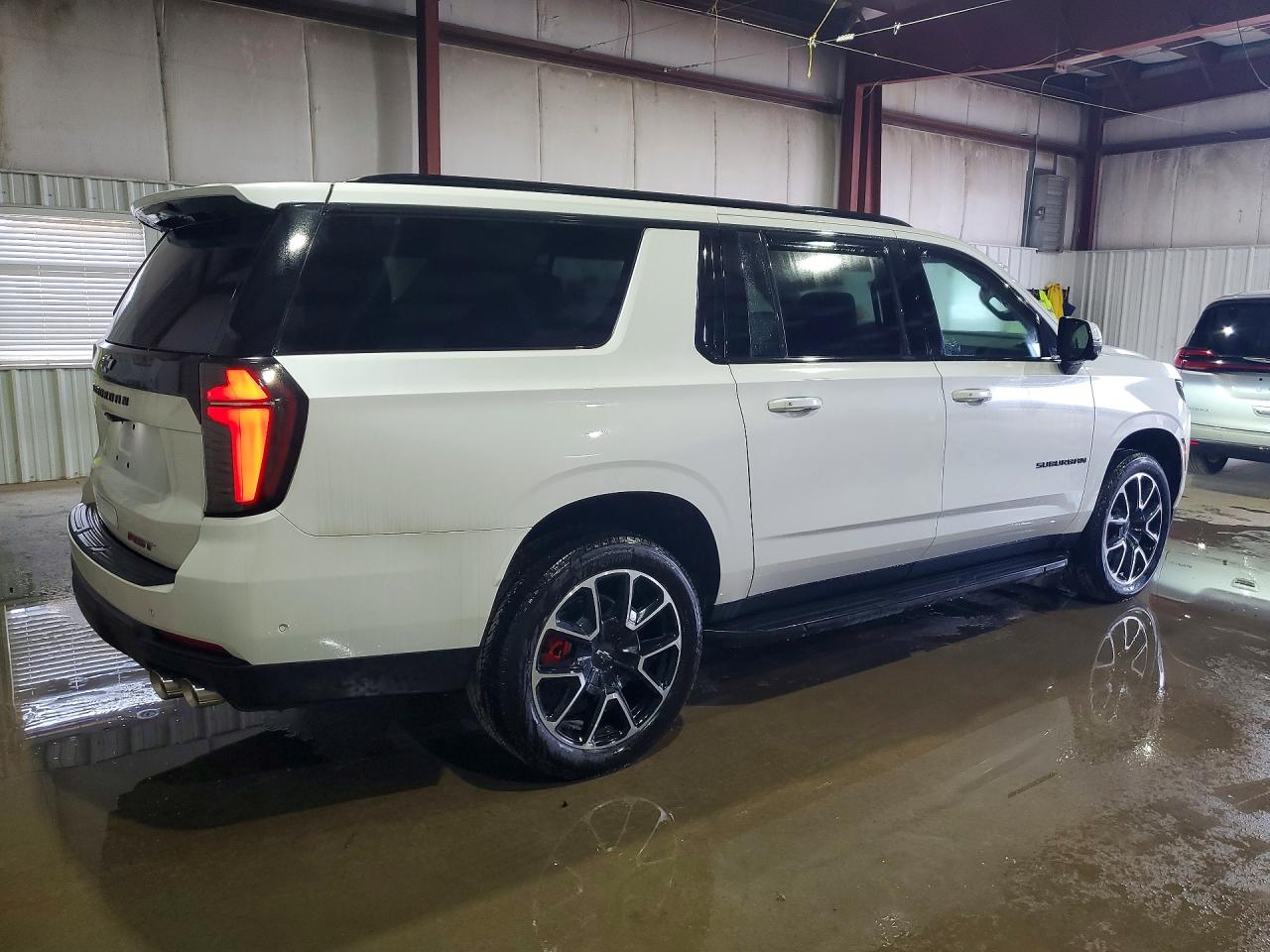 2025 CHEVROLET SUBURBAN K1500 RST — снимка 3